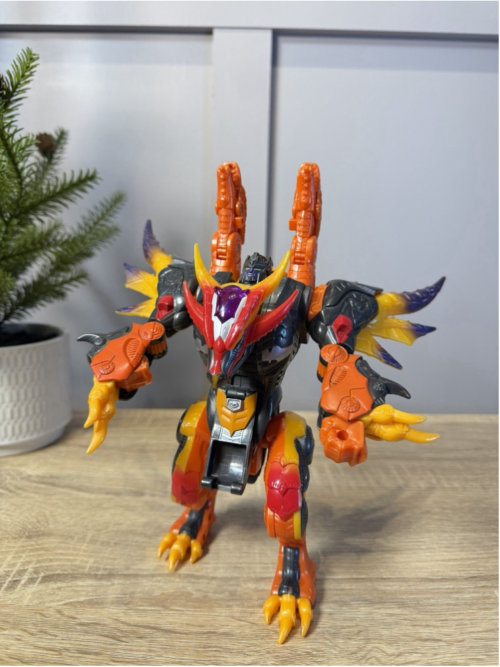 Transformers Cybertron Scourge Ultra Class 3 Headed Dragon Hydra